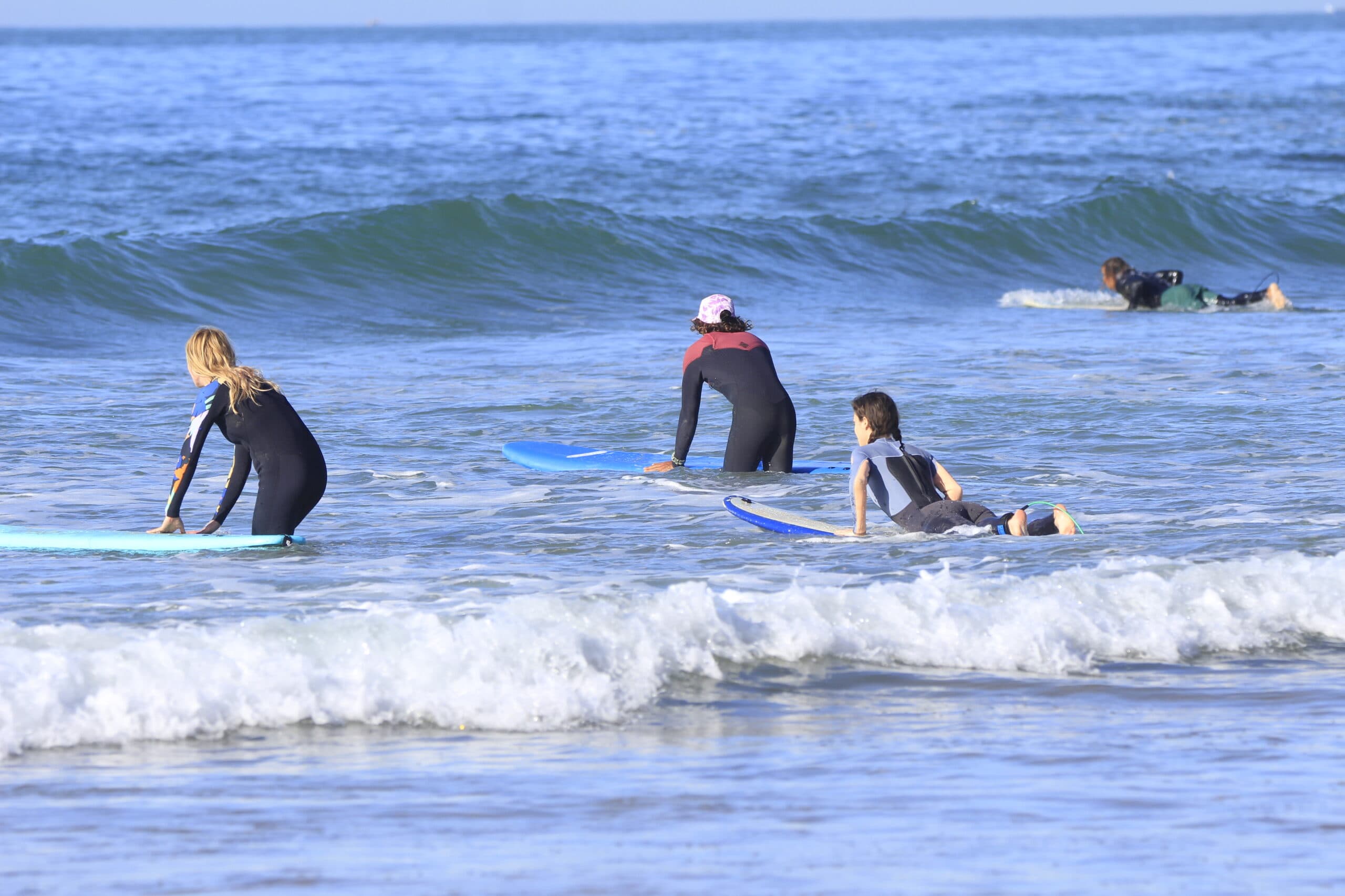 Free surf or relaxing at the beach